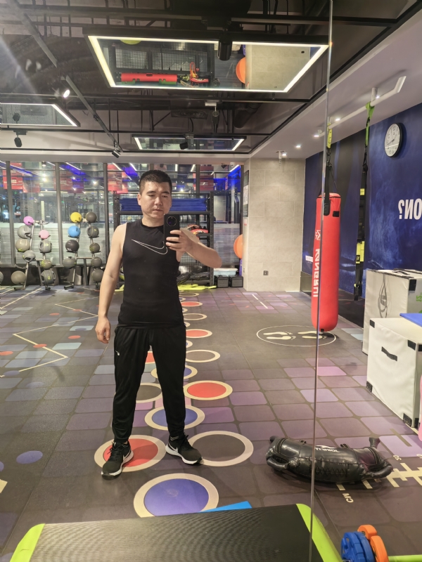 哈哈哈哈哈的第一张照片--百色相亲服务中心