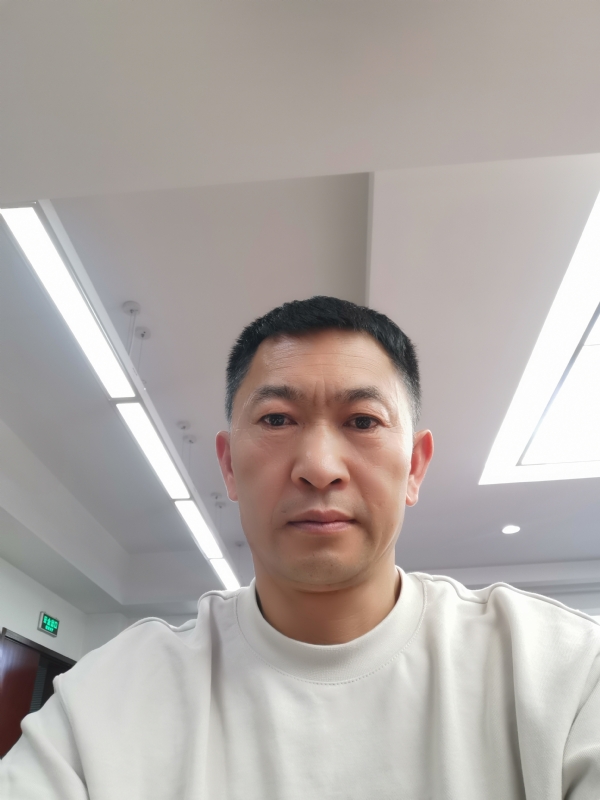 知足常乐的第一张照片--百色相亲服务中心