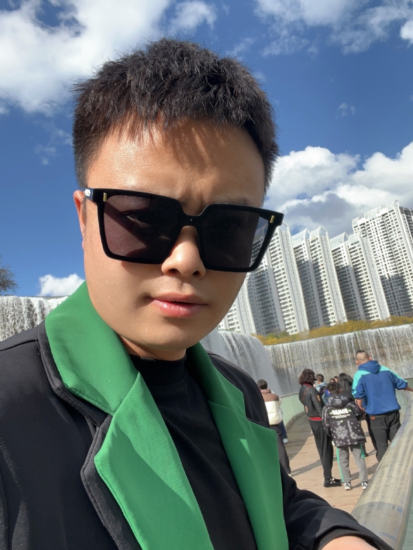 子阳的第一张照片--百色相亲服务中心