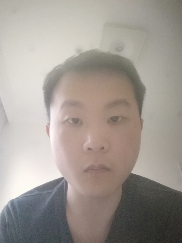 下个瞬间的你的第一张照片--百色相亲服务中心