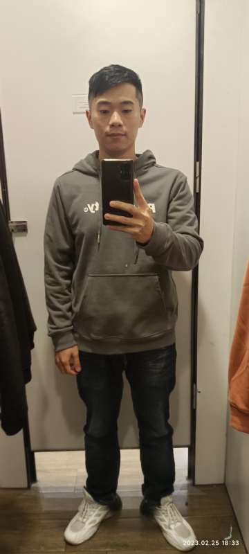 酷酷的少年的第一张照片--百色相亲服务中心