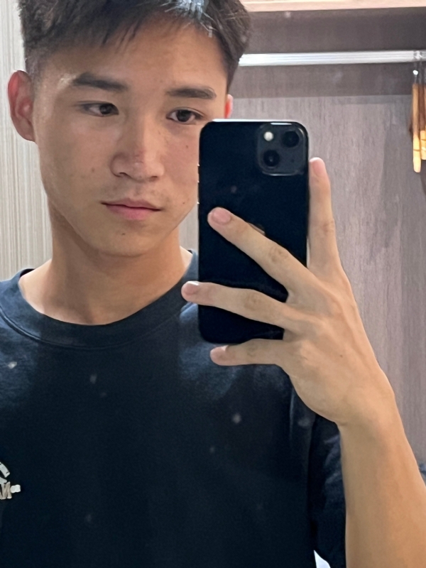 画家的第二张照片--百色相亲服务中心