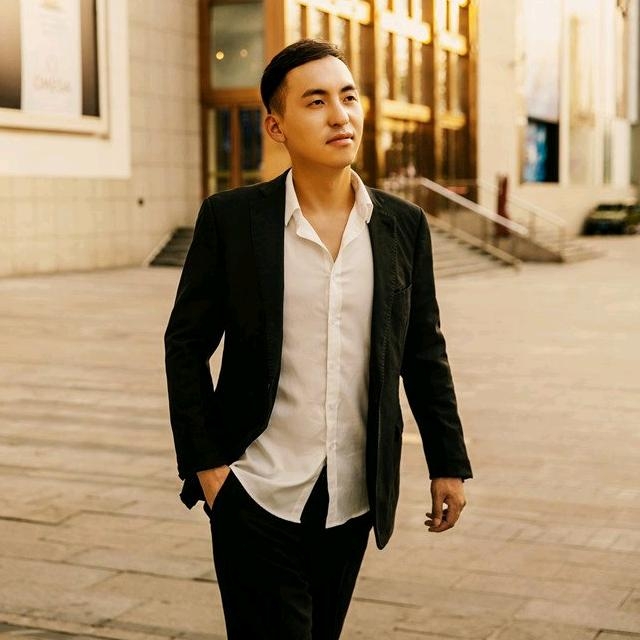 墨墨的第一张照片--百色相亲服务中心