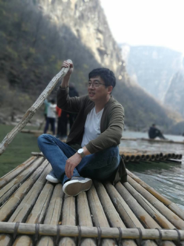 风被吹走了的第二张照片--百色相亲服务中心