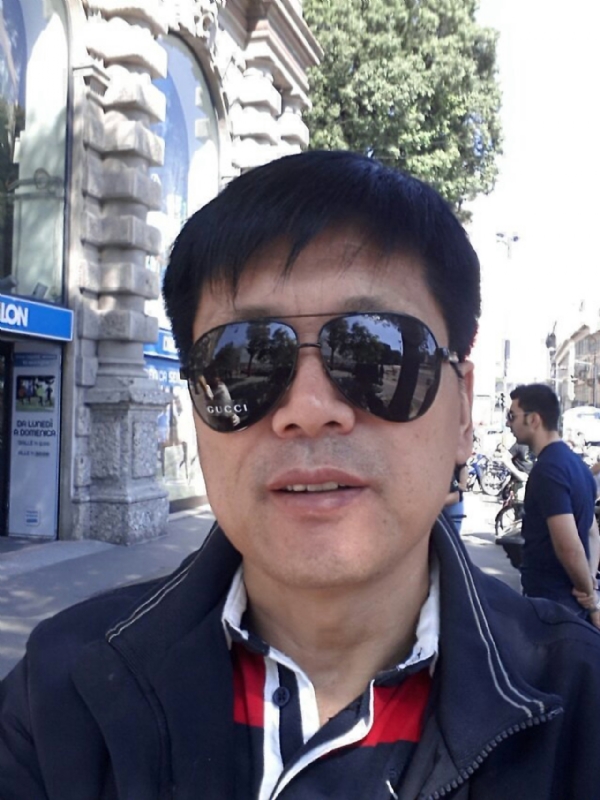 春风的第一张照片--百色相亲服务中心