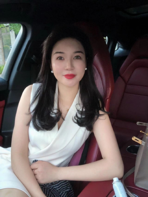 小雨的第一张照片--百色相亲服务中心