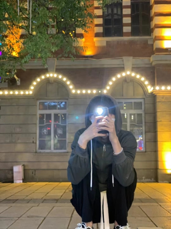 芒果的第一张照片--百色相亲服务中心