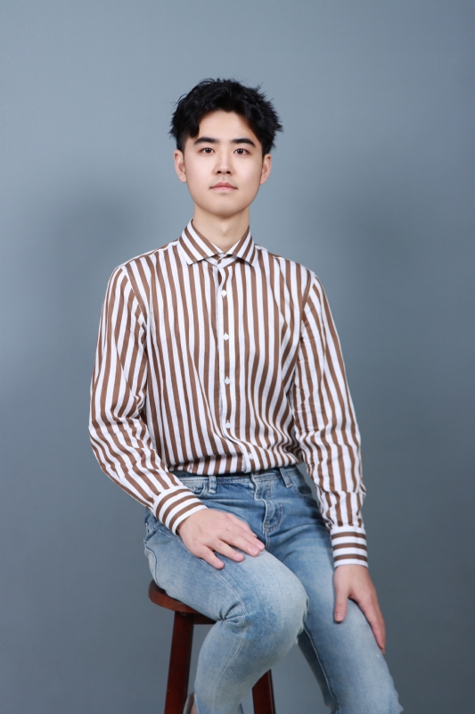 光年外的怪咖的第一张照片--百色相亲服务中心