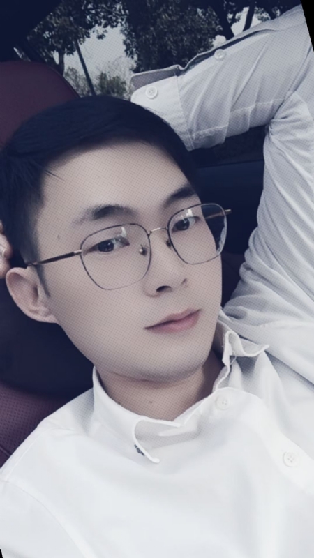 哈哈的第一张照片--百色相亲服务中心