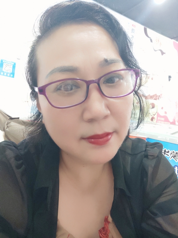 娜财娜福的第一张照片--百色相亲服务中心