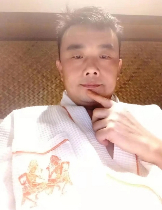 青锋的第一张照片--百色相亲服务中心