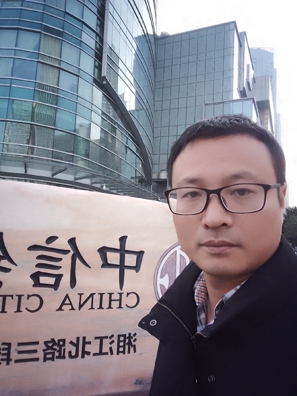 晚秋的第一张照片--百色相亲服务中心