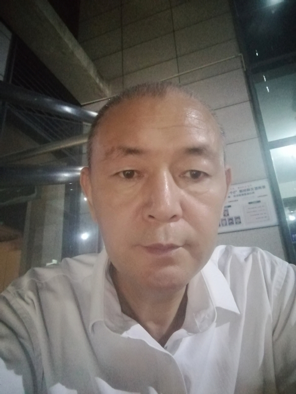 老李的第一张照片--百色相亲服务中心