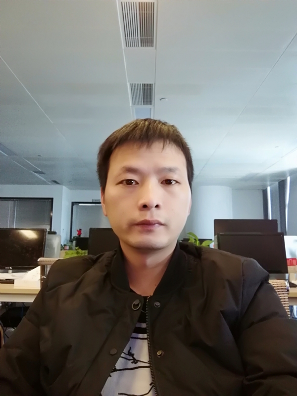 刘堃的第一张照片--百色相亲服务中心