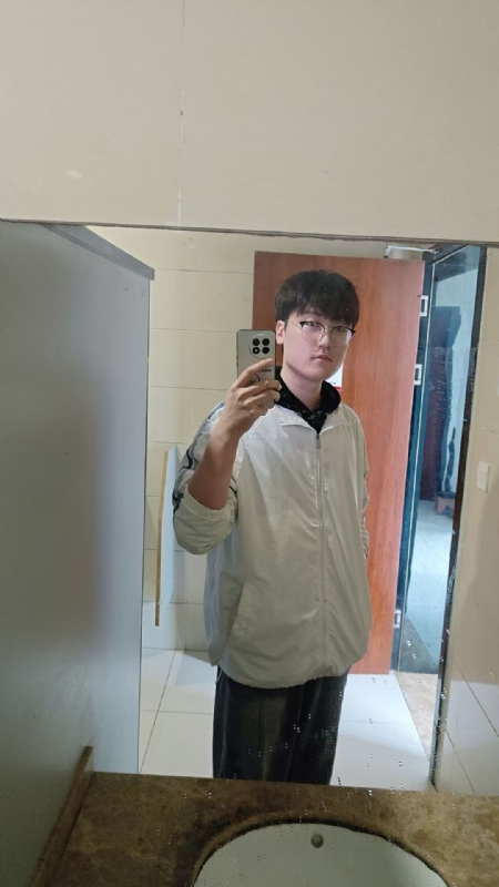 高大毛的第一张照片--百色相亲服务中心