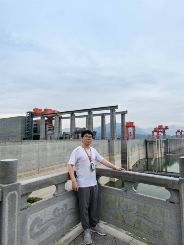 xhfsx的第一张照片--百色相亲服务中心