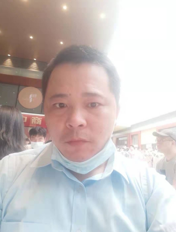 l蓝莲的第一张照片--百色相亲服务中心