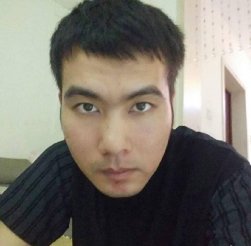 哭泣的小三的第二张照片--百色相亲服务中心