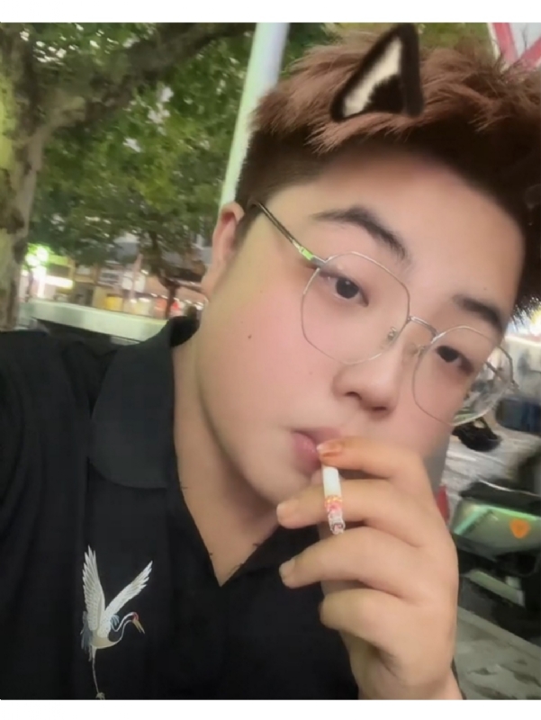 不循环的缘的第一张照片--百色相亲服务中心