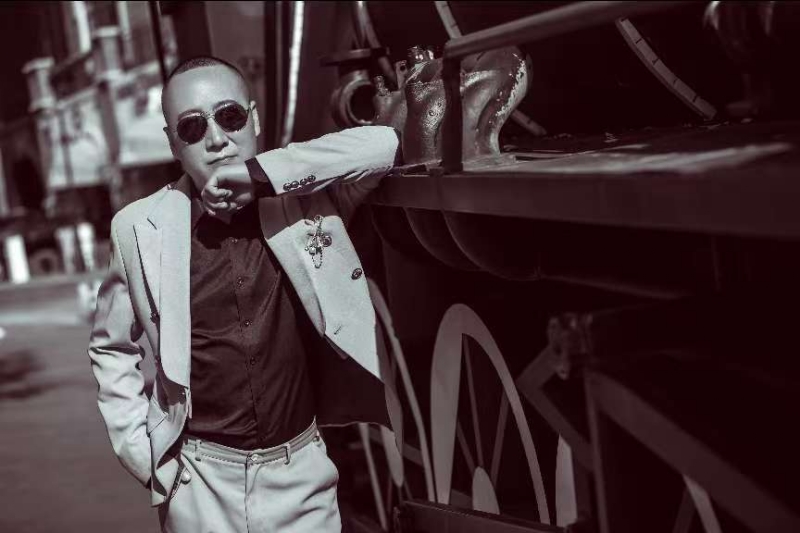 孤独燃烧的第一张照片--百色相亲服务中心