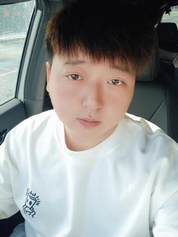 可乐加冰的第一张照片--百色相亲服务中心