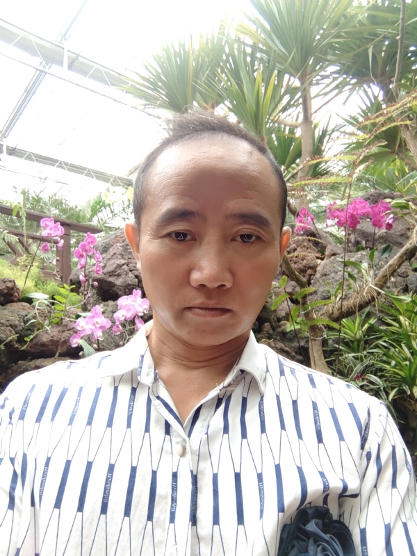 闲云盘鹤的第一张照片--百色相亲服务中心