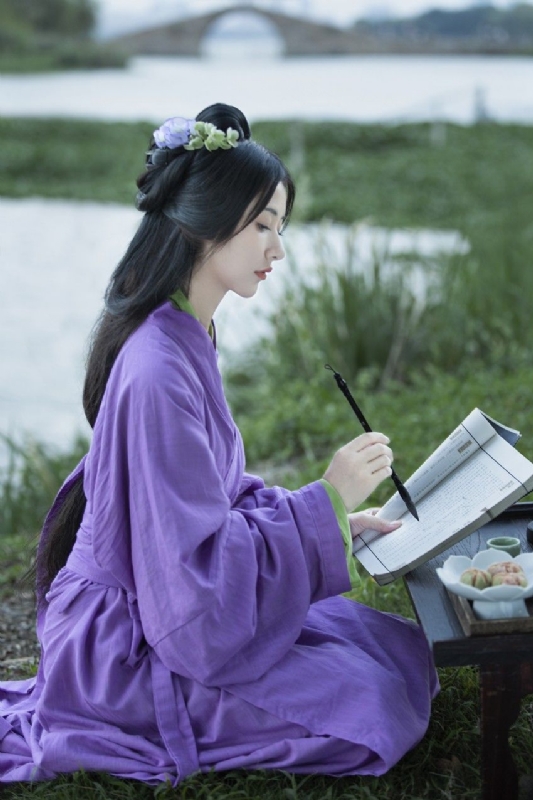 黄环儿的第一张照片--百色相亲服务中心