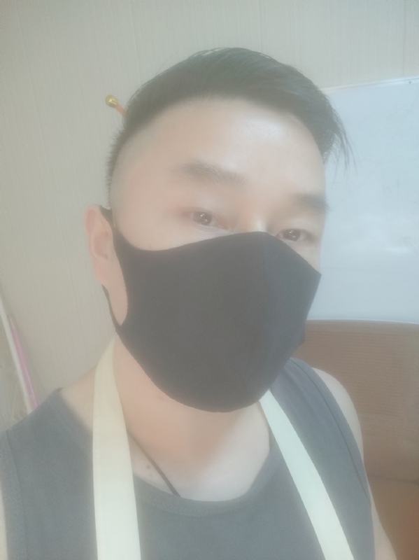 Poluk秦的第二张照片--百色相亲服务中心