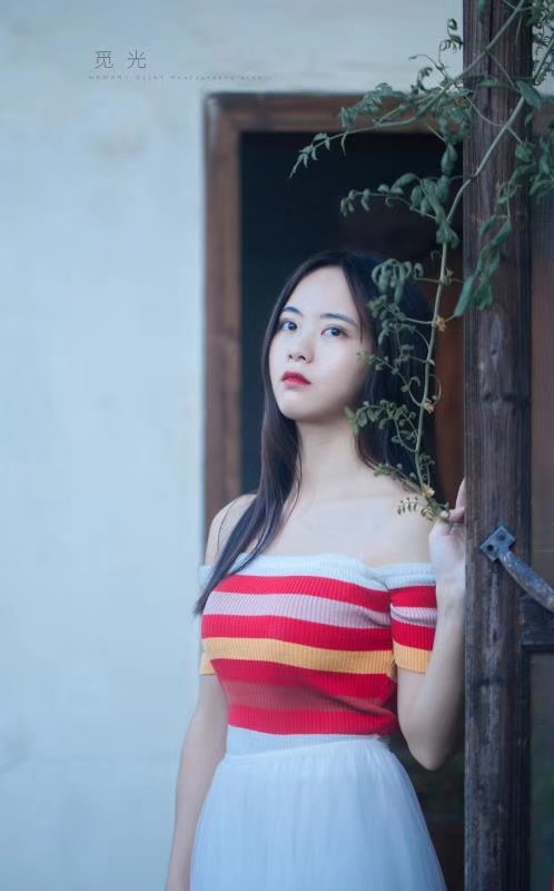 泡芙的第四张照片--百色相亲服务中心