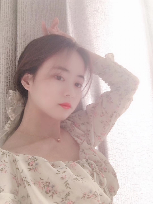 泡芙的第五张照片--百色相亲服务中心