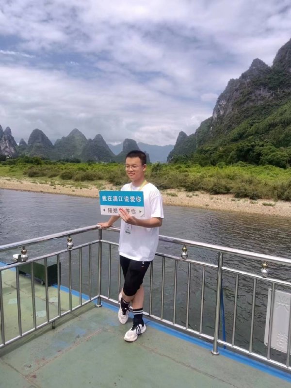 决胜时刻的第二张照片--百色相亲服务中心