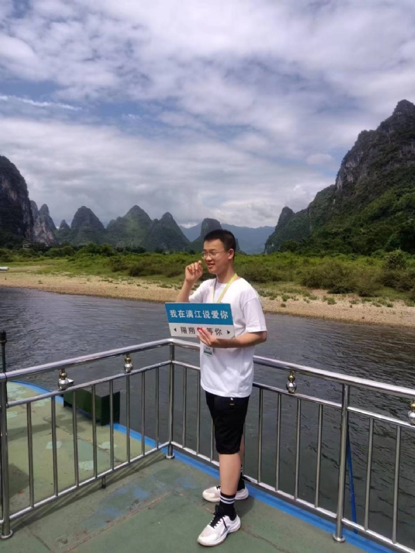 决胜时刻的第三张照片--百色相亲服务中心