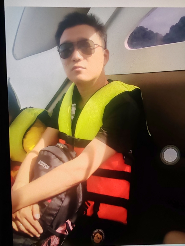 座看烟霞散的第一张照片--百色相亲服务中心