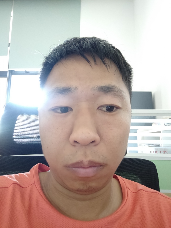 龚先生的第一张照片--百色相亲服务中心