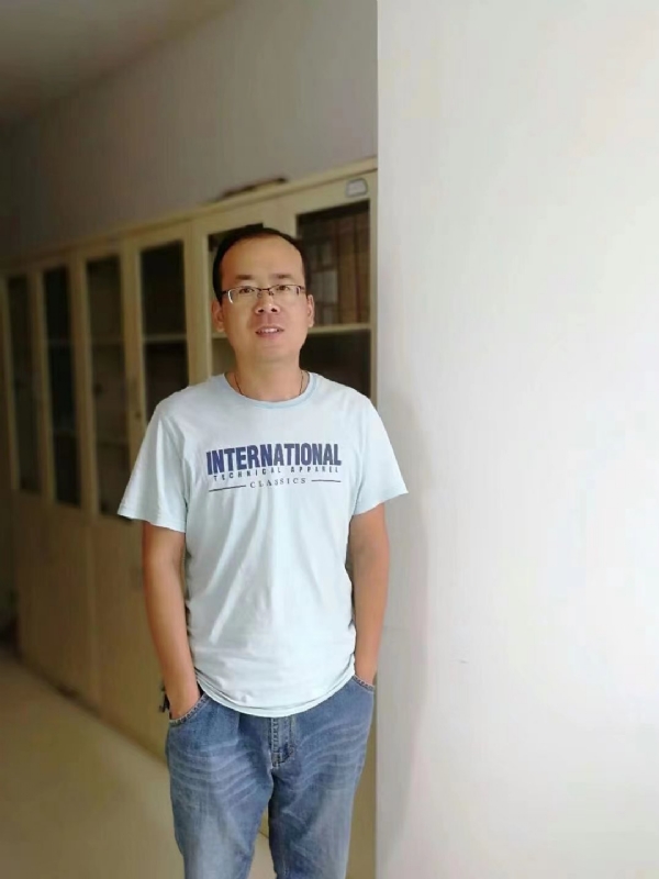 黄土麦田的第一张照片--百色相亲服务中心