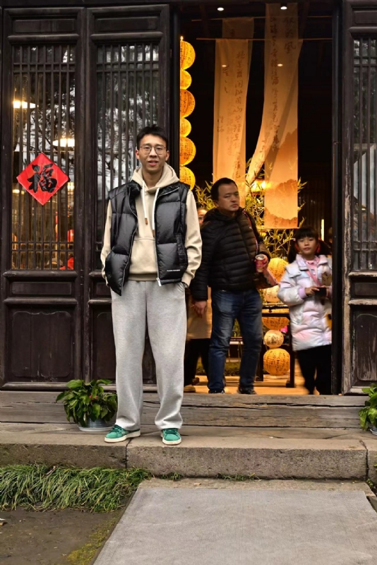 浦江小后生的第一张照片--百色相亲服务中心