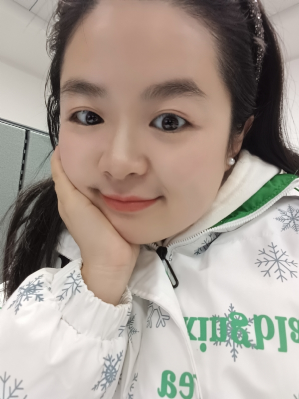 玥玥的第一张照片--百色相亲服务中心