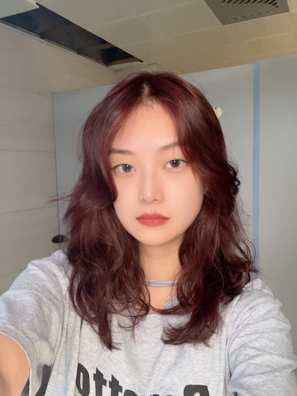 Holy的第二张照片--百色相亲服务中心