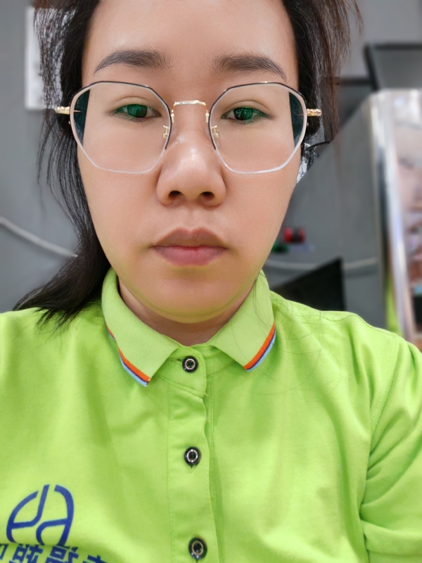 麻花小辫的第一张照片--百色相亲服务中心