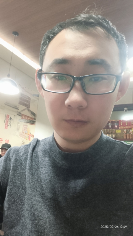 黑黑一笑的第一张照片--百色相亲服务中心