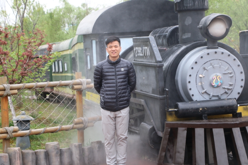 晴天的第一张照片--百色相亲服务中心