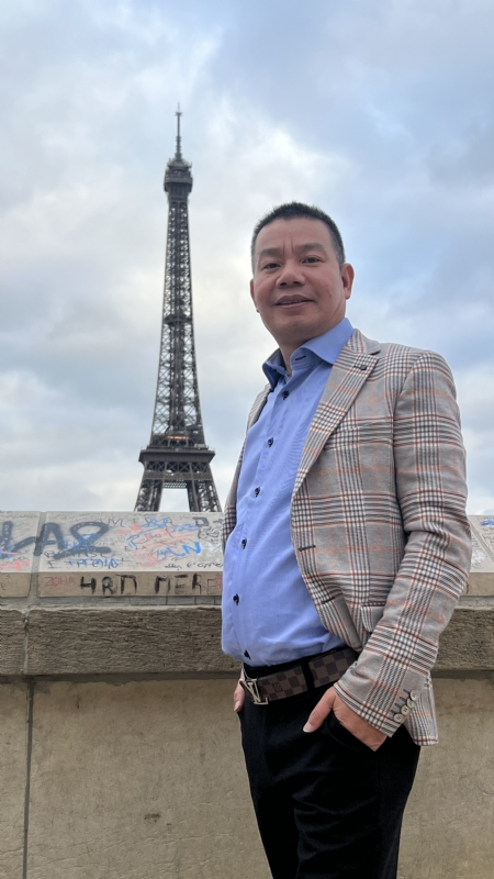 阳光灿烂的日子的第一张照片--百色相亲服务中心