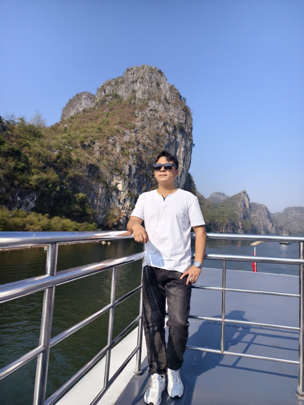 墨痕的第二张照片--百色相亲服务中心