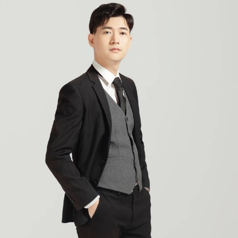 温嘉奇的第一张照片--百色相亲服务中心