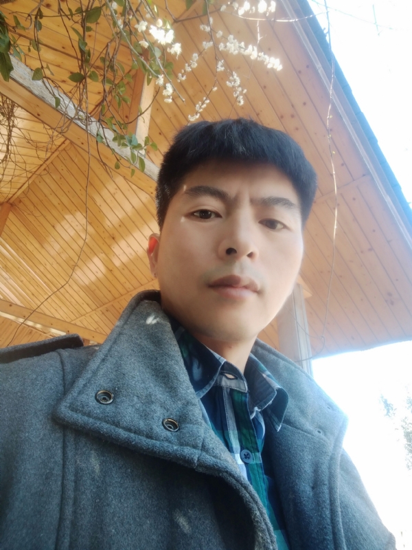 阿明的第一张照片--百色相亲服务中心