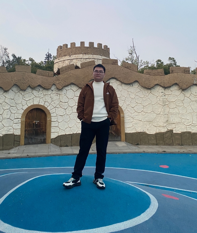 秦长风的第一张照片--百色相亲服务中心