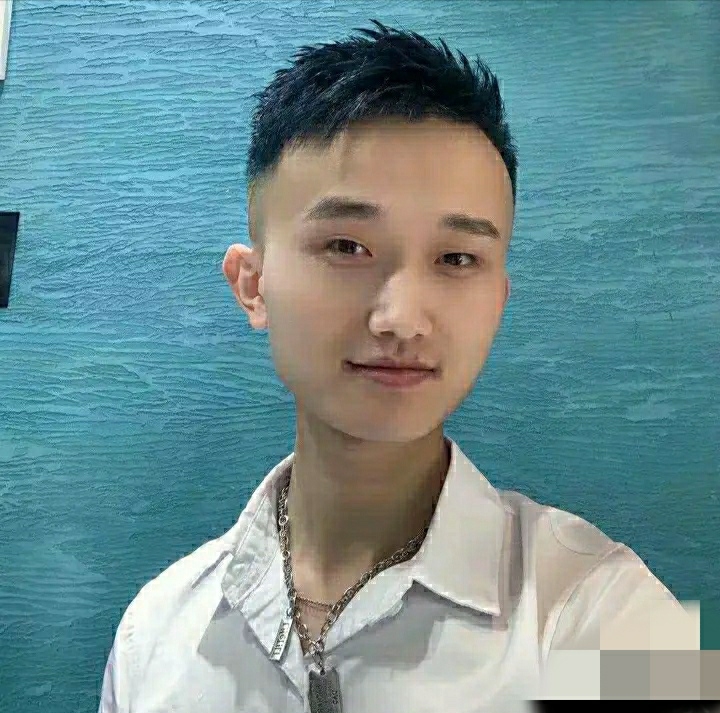 小哥哥的第一张照片--百色相亲服务中心