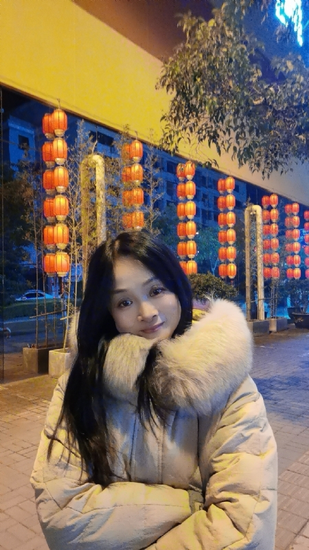 伊伊的第二张照片--百色相亲服务中心