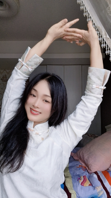 伊伊的第四张照片--百色相亲服务中心