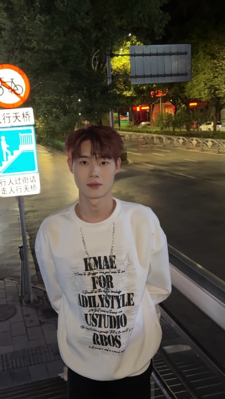 与宇的第二张照片--百色相亲服务中心